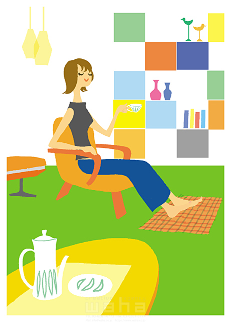 イラスト＆写真のストックフォトwaha（ワーハ）　女性、リビング、若者一人暮らし、リラックス、休憩、飲む、飲み物、お茶、座る、腰掛ける、椅子、ローテーブル、棚、家具、インテリア　大野 和夫　14-0743b