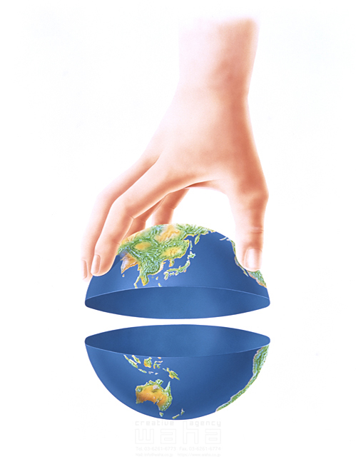 イラスト＆写真のストックフォトwaha（ワーハ）　地球、世界、世界地図、グローバル、掴む、手、開ける　住谷 宏見　3-0772b