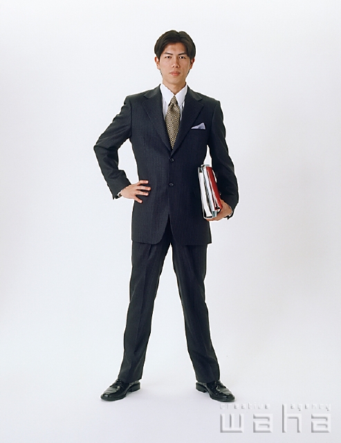イラスト＆写真のストックフォトwaha（ワーハ）　人物、日本人、ビジネス、ビジネスマン、男性、頑張る、仕事、働く、サラリーマン、白バック　p1-0893a