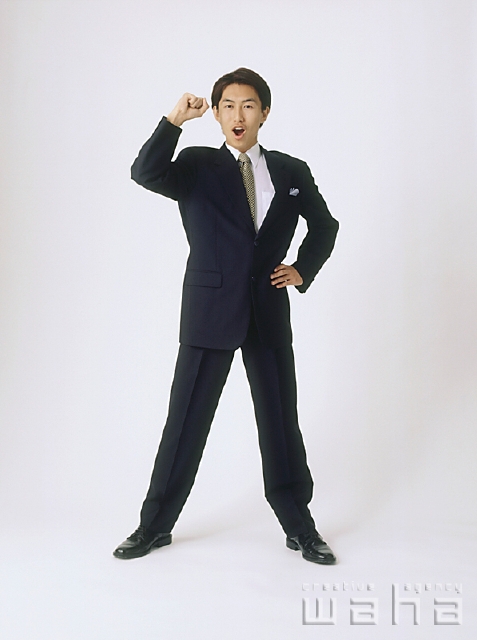 イラスト＆写真のストックフォトwaha（ワーハ）　人物、日本人、ビジネス、ビジネスマン、男性、頑張る、仕事、働く、サラリーマン、白バック　p1-0988a