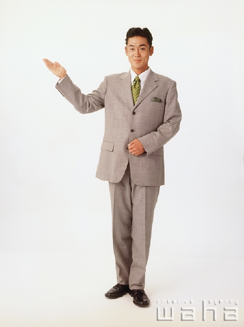 イラスト＆写真のストックフォトwaha（ワーハ）　人物、日本人、ビジネス、ビジネスマン、男性、白バック、表情、ポーズ、仕事、働く、サラリーマン　p1-1094a