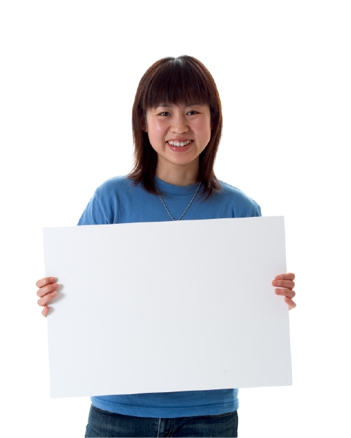 イラスト＆写真のストックフォトwaha（ワーハ）　人物、日本人、若者、メッセージボード、白バック、正面、上半身、スタジオ、白バック、ポーズ、女の子、女性　p6-1458av-data