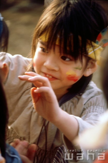 イラスト＆写真のストックフォトwaha（ワーハ）　人物、日本人、子供、子ども、こども　pc6-0068b