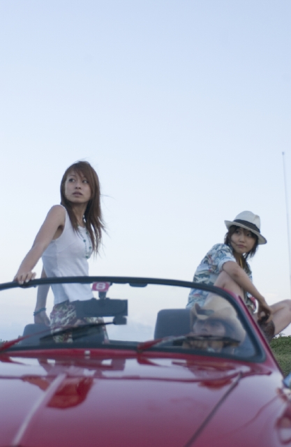 人物 日本人 男性 女性 10代 代 若者 3人 屋外 田舎 春 夏 乗り物 自動車 オープンカー 青春 旅行 オープンカー 車内 季節 四季 フォト作品紹介 イラスト 写真のストックフォトwaha ワーハ カンプデータは無料