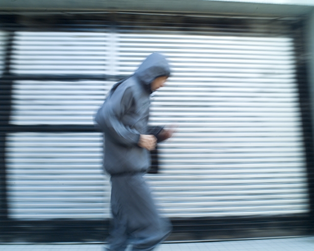 人物 日本人 若者 男性 代 1人 屋外 走る 運動 ジョギング 横向き ブレ ランニング マラソン フォト作品紹介 イラスト 写真のストックフォトwaha ワーハ